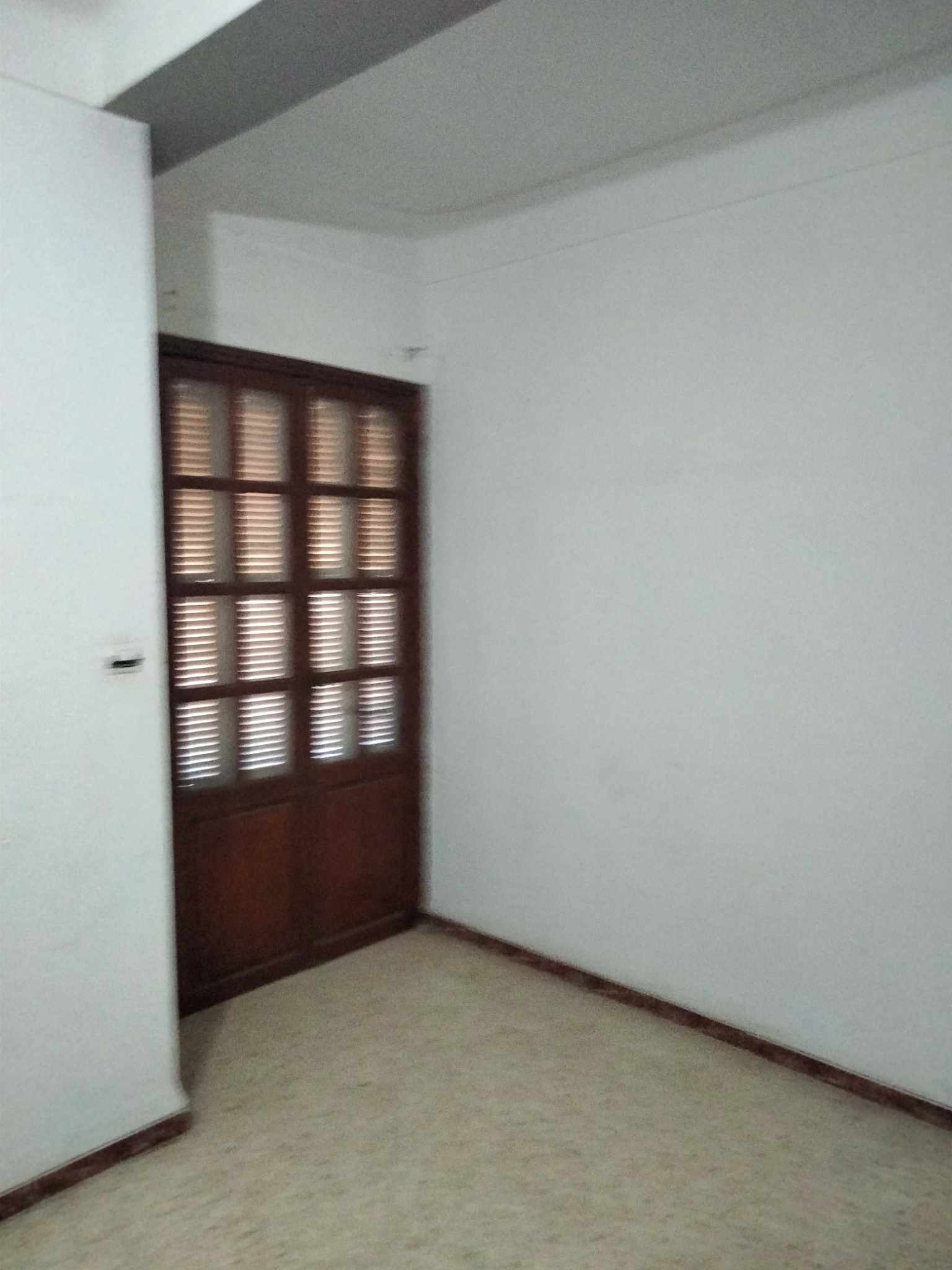 Tizi Ouzou Tizi Ouzou Location Appart. 4 pices Appartement  f4